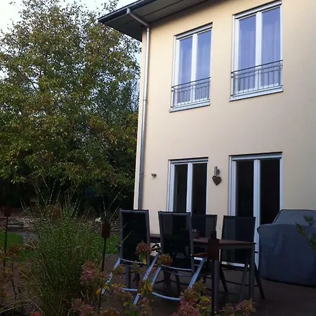 ヴィラ Bella トラーベン・トラールバッハ