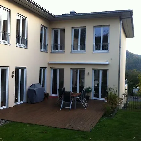 Bella Villa *
